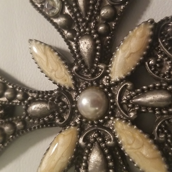 Women's Jeweled Cross Metal Hook Hanger; Size 5x8 inches; Purple Pewter & Beige - Picture 4 of 8